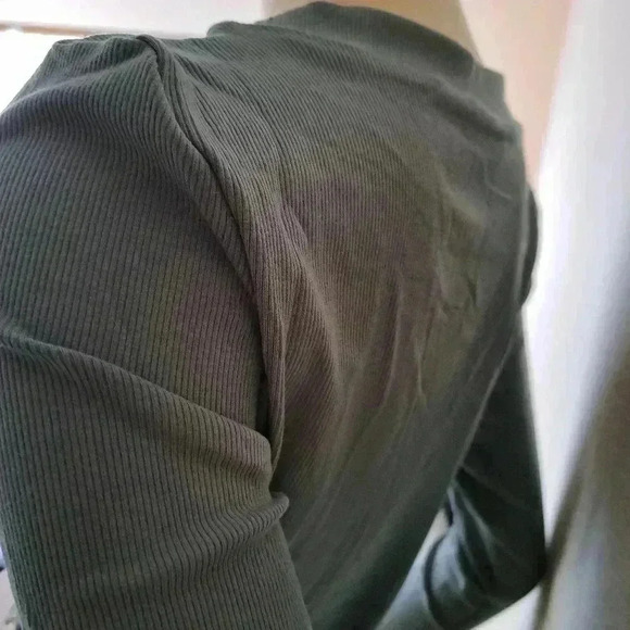 TEE RIBBED CROP - Picture 7 of 7